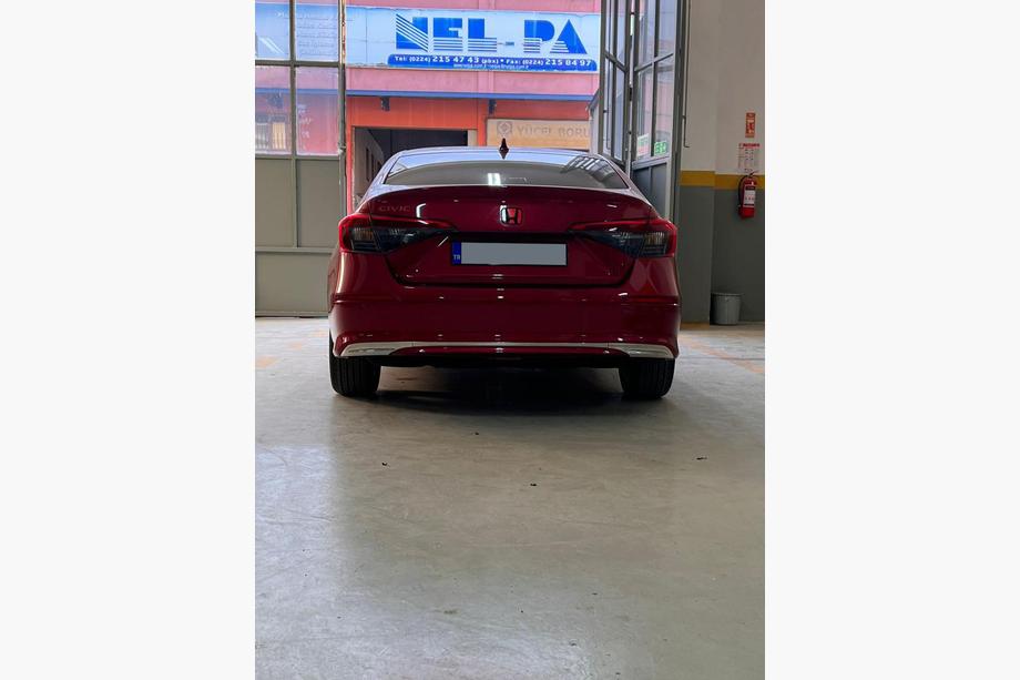 Honda Civic Sedan 2021- Heckstoßstangenschutz Edelstahl (Sedan) Foto 4