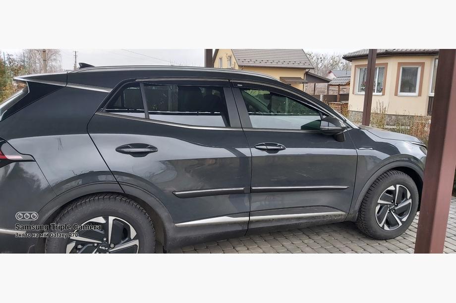 Kia Sportage 2021- Windabweiser mit Chromleiste Niken (für SWB, 4 Stk.) Foto 6